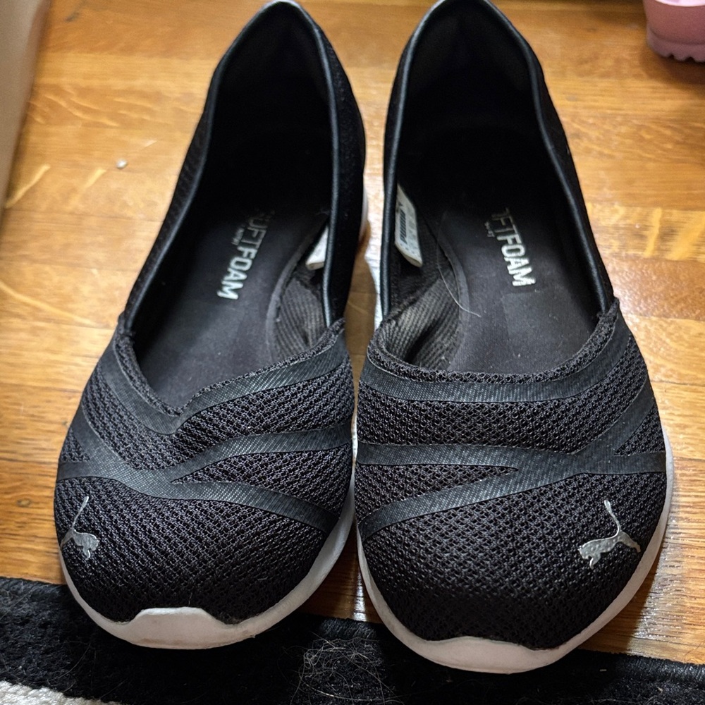 PUMA Women's Black Mesh Flats